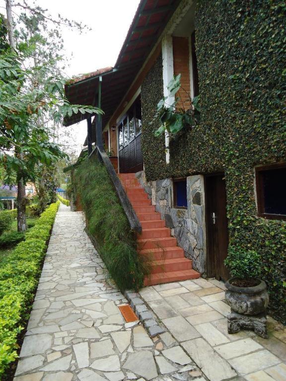 Bougainville Hotel