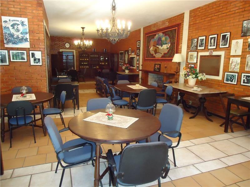 Bougainville Hotel